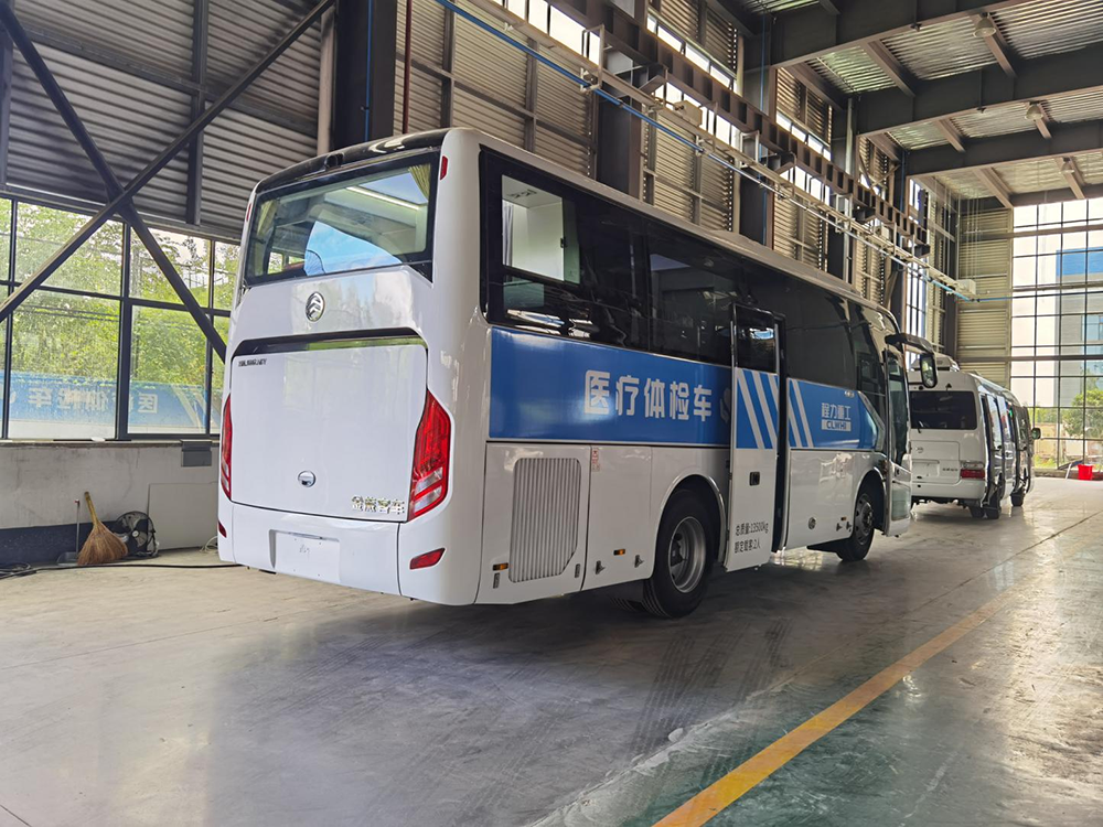 9米DR体检车
