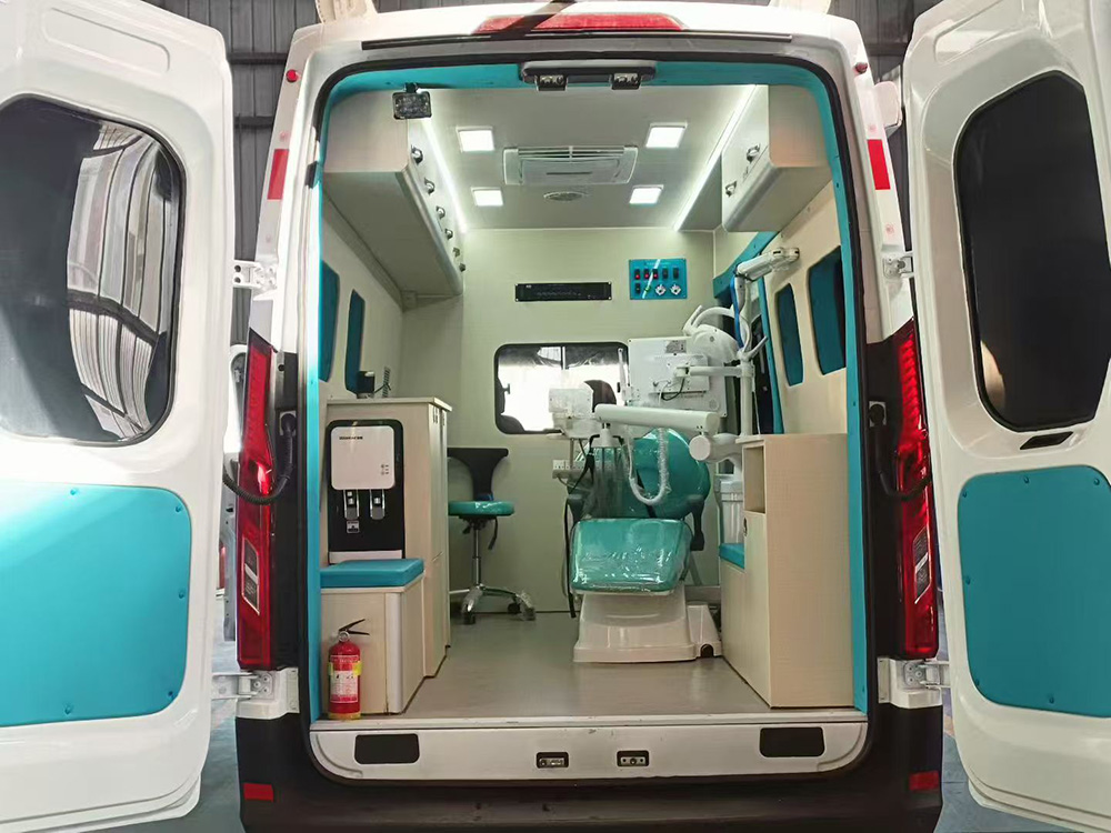 大通V90  DR体检车