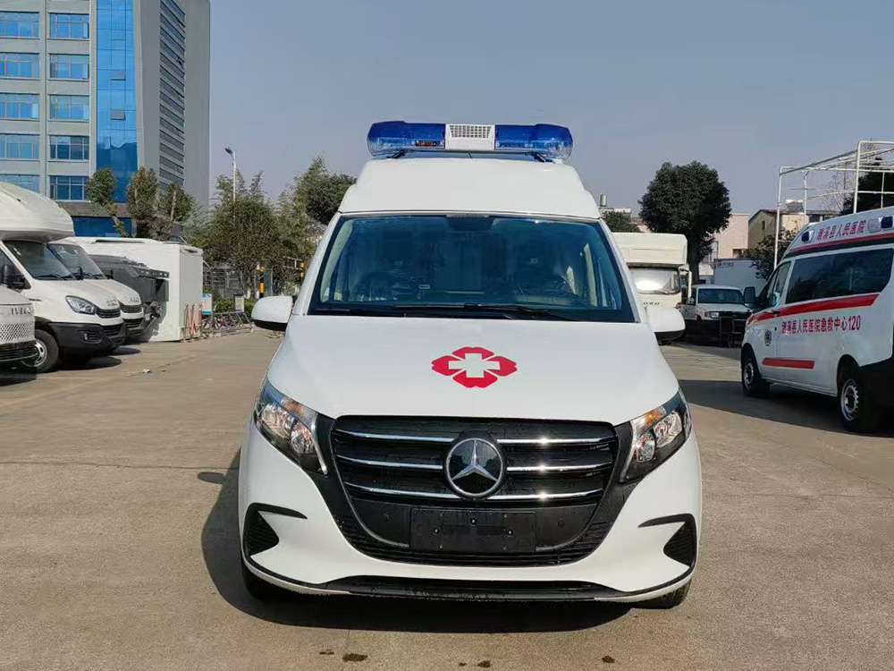 奔驰威霆汽油高顶监护型救护车