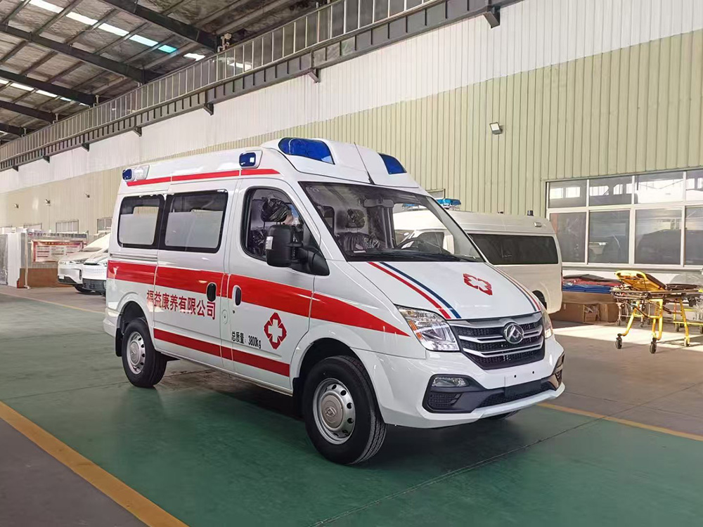 大通V80救护车（短轴）