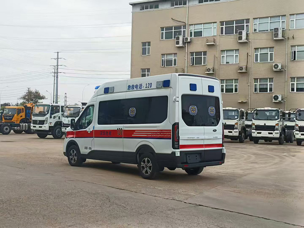 福特T8救护车（长轴）