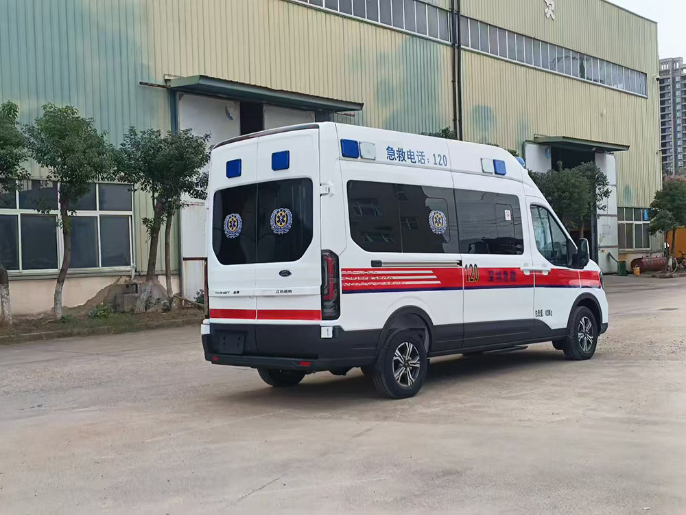 福特T8救护车（长轴）