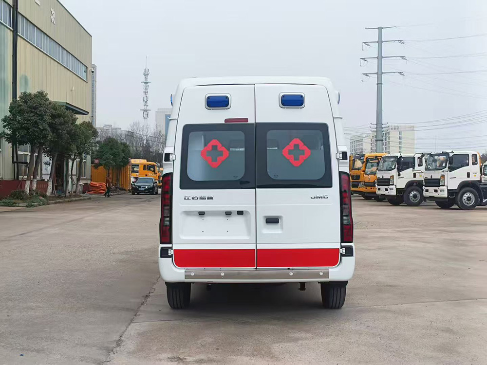 江铃福顺短轴救护车