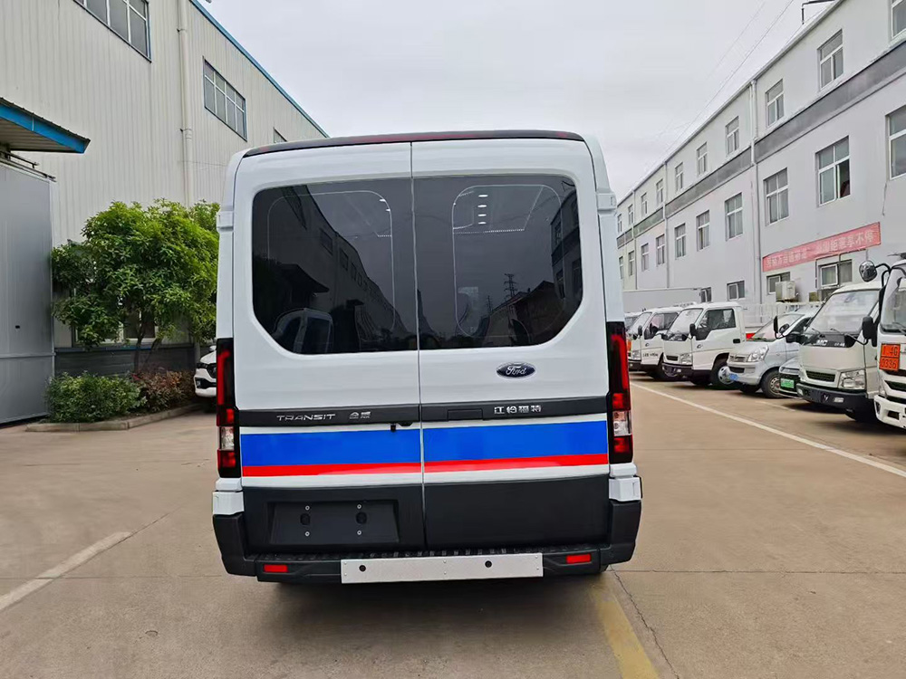 福特T8（中轴）伤残转运车
